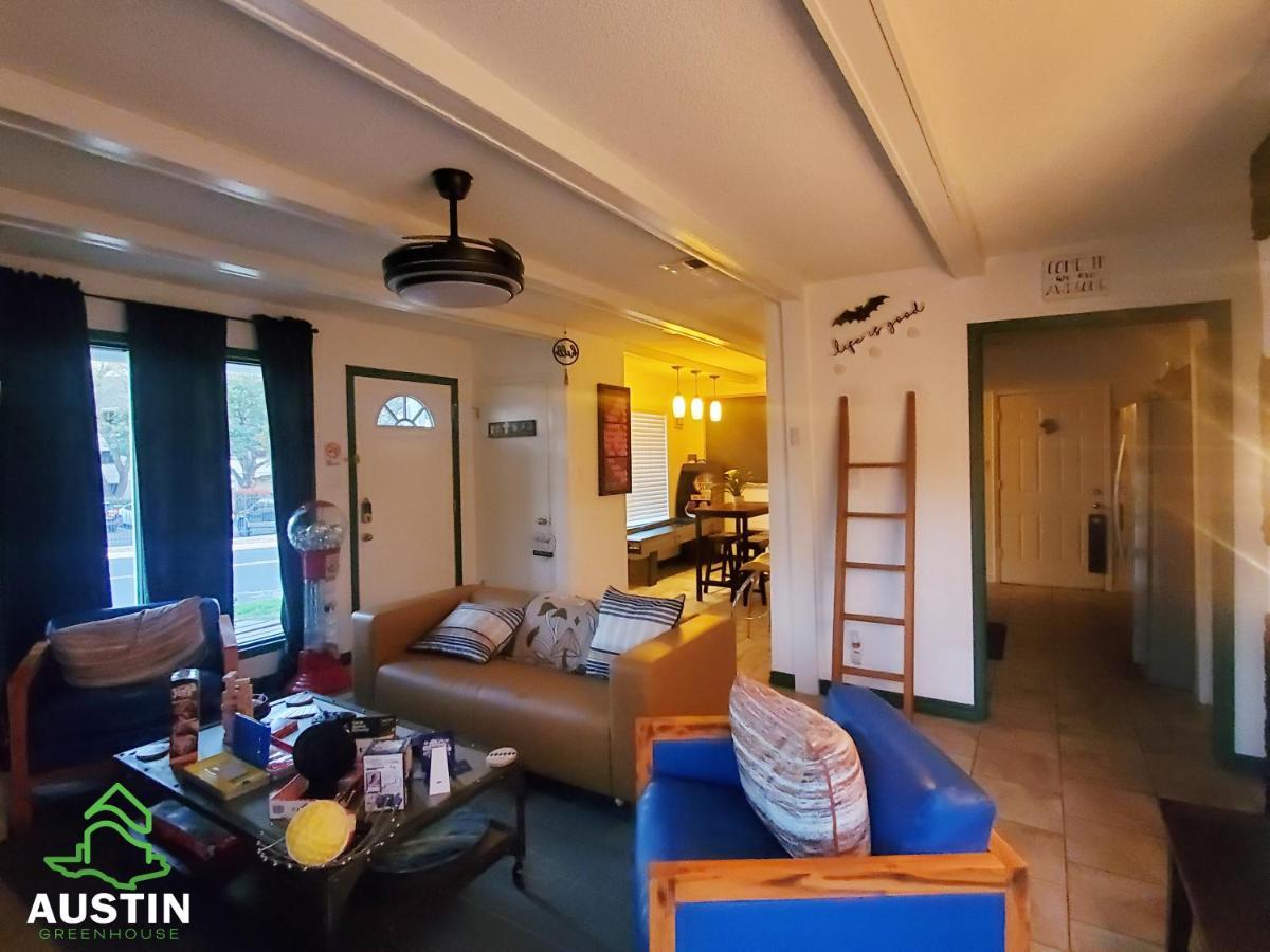 Austin Uncommon Room Rentals Exterior photo