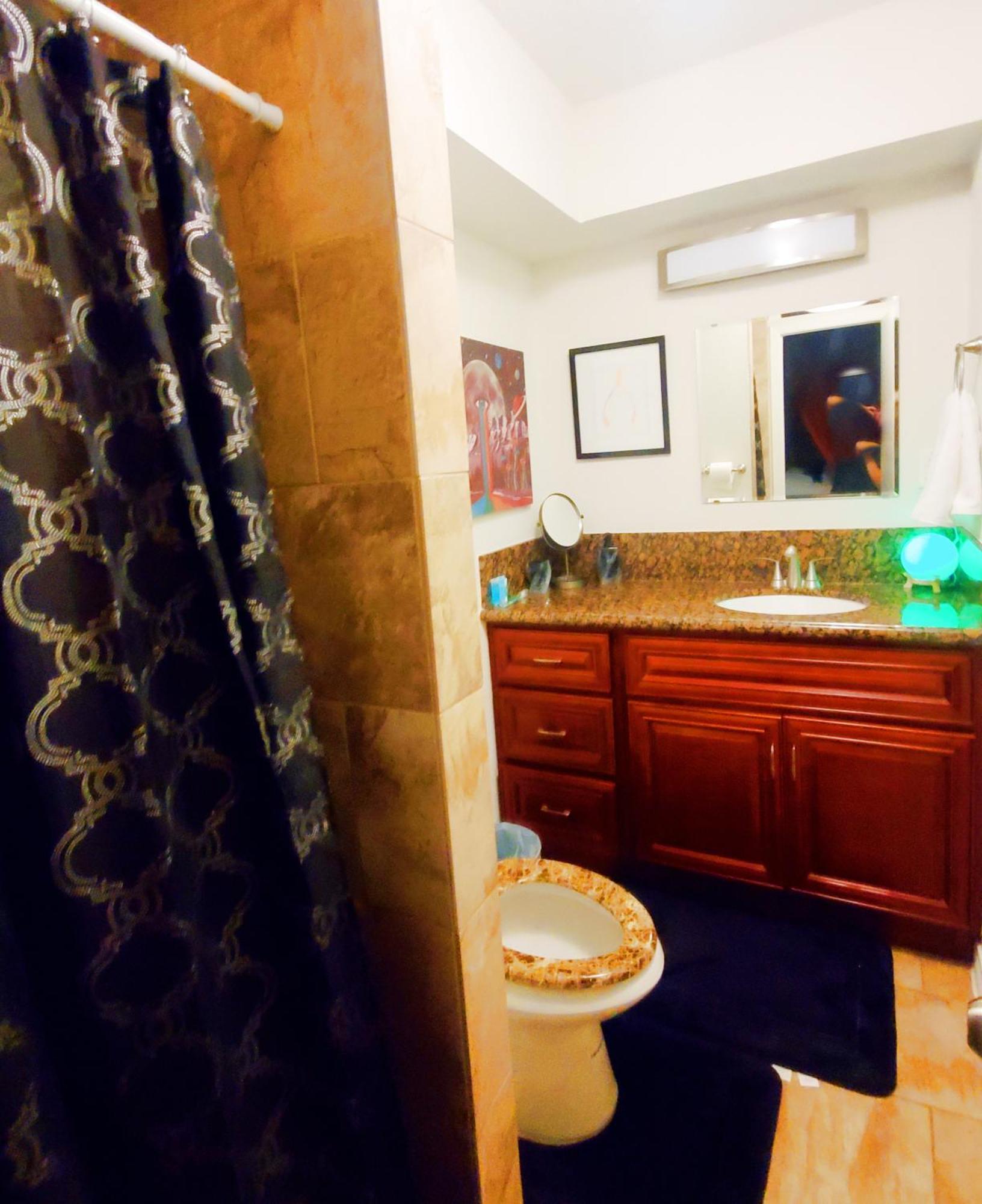 Austin Uncommon Room Rentals Exterior photo