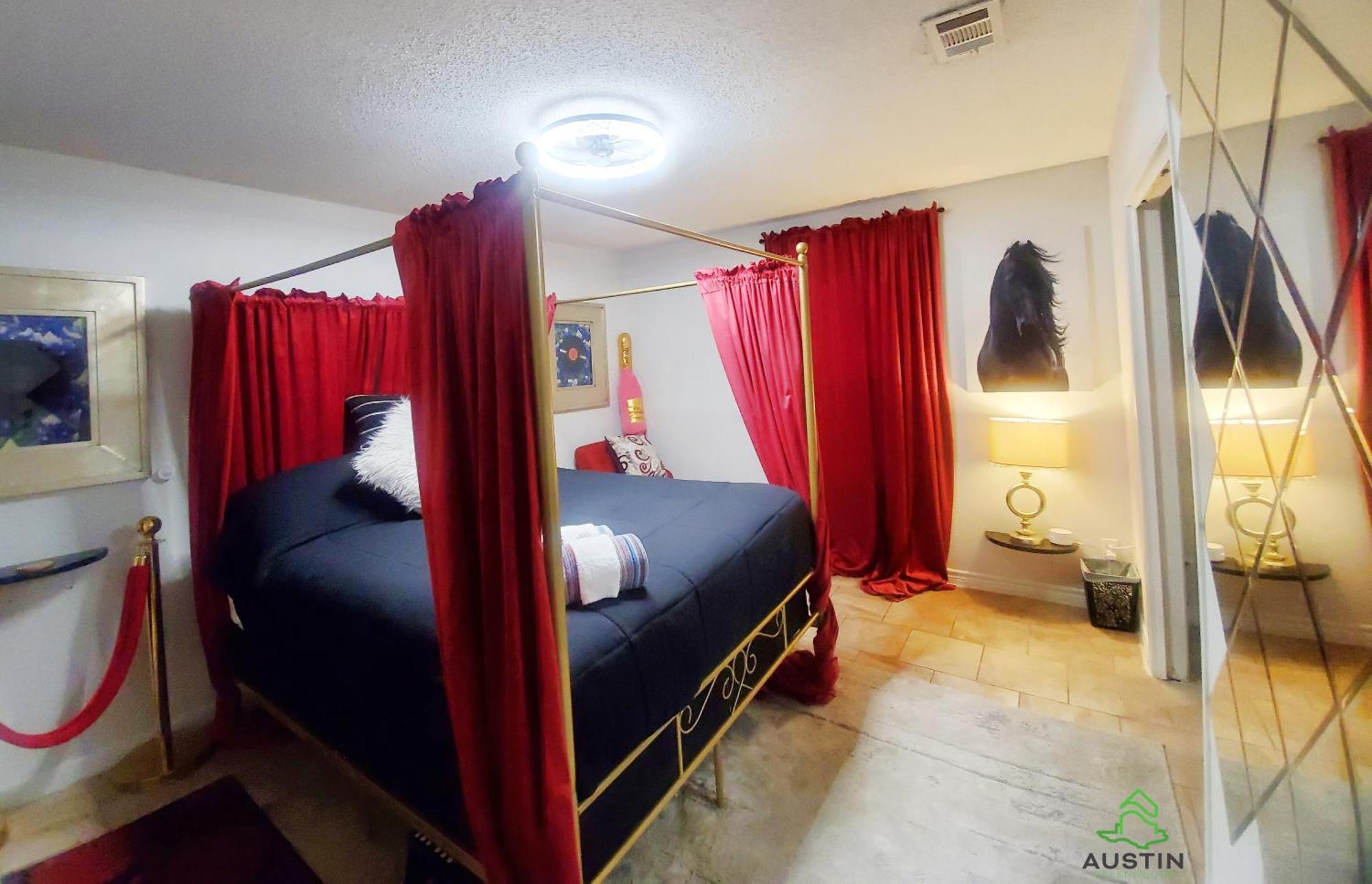 Austin Uncommon Room Rentals Exterior photo