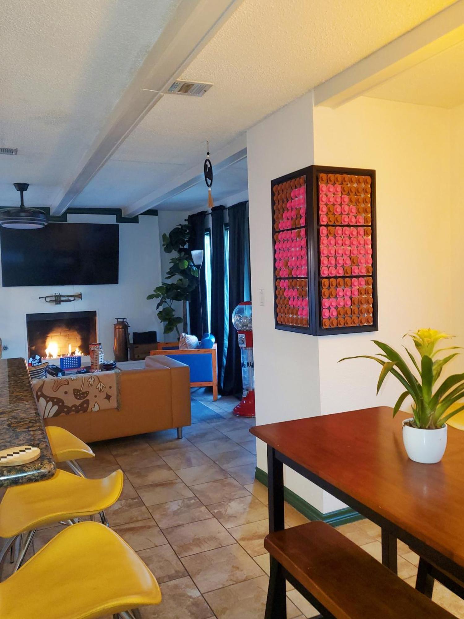 Austin Uncommon Room Rentals Exterior photo